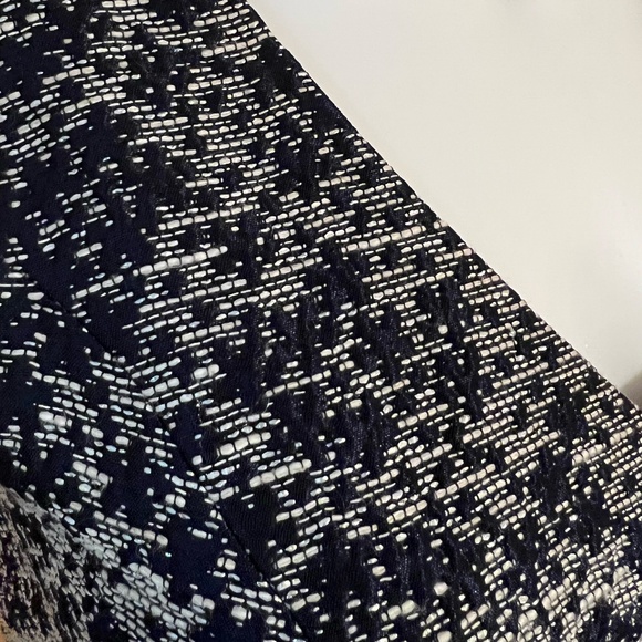 Trina Turk Bow on Back, Lined Lace, Knee-Length Dress - Picture 9 of 10